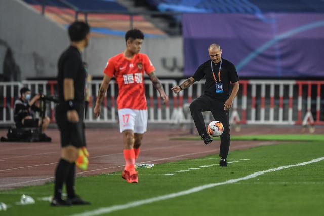 哈兰德咋回事？最近11场比赛已有8场没进球